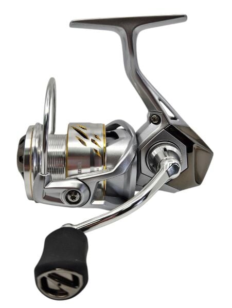 Okuma Zyros ZRS-2500HA 6+1BB Olta Makinesi