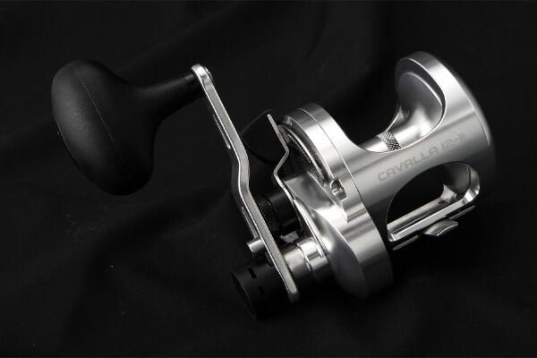 Okuma Cavalla CAV-12II Sağ El Çıkrık Makinesi