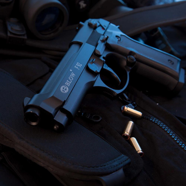 BLOW F92 SİYAH KURUSIKI SES TABANCASI 9MM