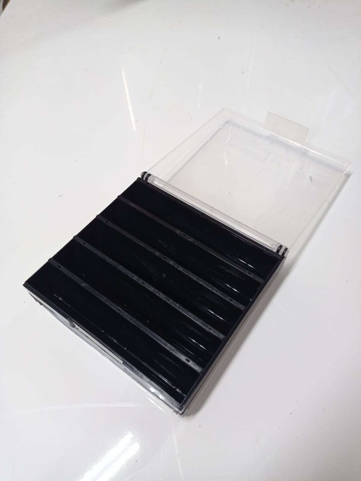 RIVER PLASTİK SAHTE KUTUSU ÇİFT YÜZ 10 GÖZ SİYAH